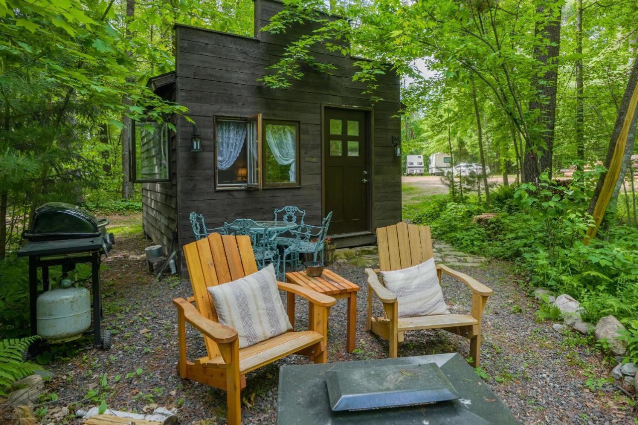 Vintage Wild West Tiny Hotel In The Woods! Pine City Exteriör bild